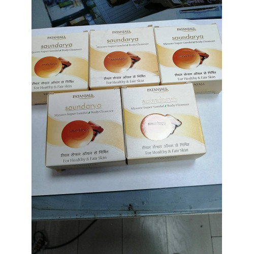Patanjali Saundarya Sandal Body Cleanser 300g