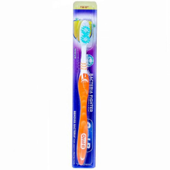 Oral-B Bacteria Fighter Cavity Defense MediumToothbrush 